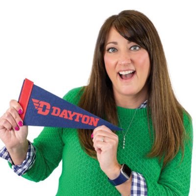 College basketball fan. Pod listener. Wife. Mom of 4 in Oakwood. Russia alum/Dragons wife/Marquette & UofSC mom. Hopelessly devoted to the Dayton Flyers.