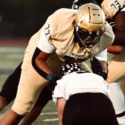 Bishop McDevitt High 25'| OL | 6’6” |315LBS| 📧 jtorres.2025@bishopmcdevitt.org | @mcd_football_ | NCAA ID 2210684824