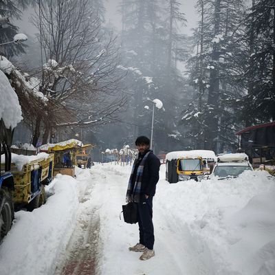 abhinavpatel007's profile picture. (•‿•)

U.P. 51