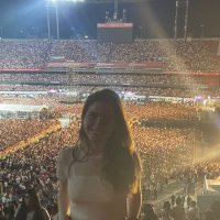 Camila 🌻(@eu_ca12) 's Twitter Profile Photo