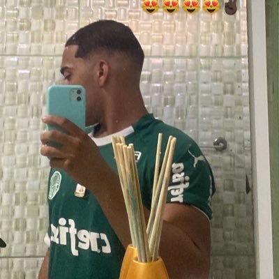 Que eu nunca envergonhe minha fé, minha família ou meus camaradas