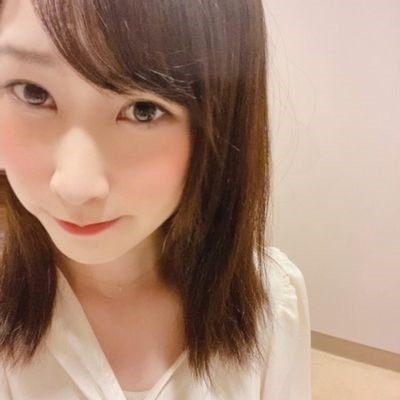 Gcup27歳。普段は受付嬢やってます。きすまーく付けるの好き❤DMはフォロワーさん最優先です🥺