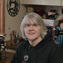 Writer & Obsessive #sewingmachine collector https://t.co/YKqUnjg6Xf; https://t.co/HkRUlCSPzi; Youtube: https://t.co/ACOaZDJcHr Amazon Affiliate