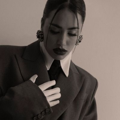 (Lali's fandom) Nueva fuente participativa para fanáticos de la actriz y cantante argentina, Lali Espósito. 
Fan Account