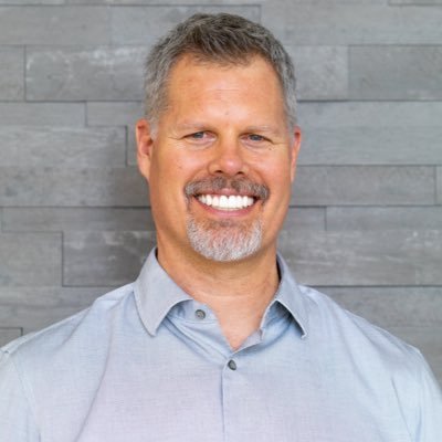 Former NHL therapist, published researcher and bestselling author of The Body Mechanic’s Handbook: Why You Have Low Back Pain and How to Eliminate It at Home.