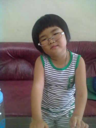 Yuyunsari2's profile picture. 