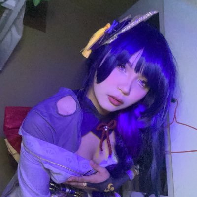 ✧ Softie ✧ Streamer & Gamer ✧ 18 | 05’ ✧ Bisexual ✧ horny fuck but lets keep it wholesome?