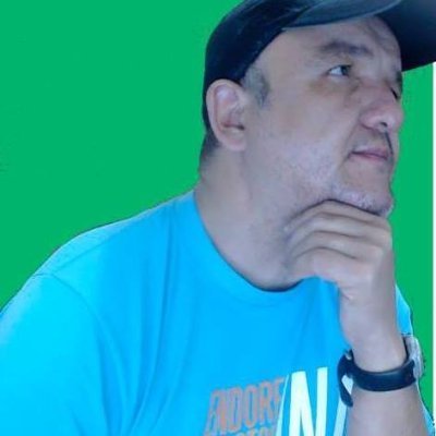 Corredor de rua desde sempre, Corinthiano graças a Deus, que gosta de musica, livros e arranha umas palavras no blogue nas horas vagas..