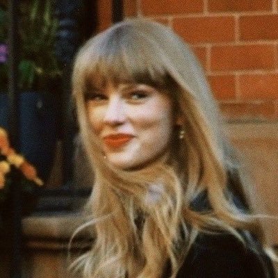 1989 girl living in NYC + speak now defender 🦋24🦋