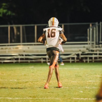 Db @Piperhighschool Class of 2025 5’10 3.4 gpa