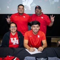 Edwin Dimas (@edwindi63379660) 's Twitter Profile Photo Edwin Dimas (@edwindi63379660) 's Twitter Profile Photo