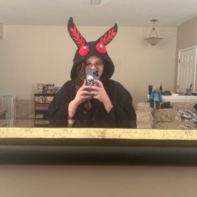 bobahwrites's profile picture. I write slutty men • Go the Distance⚡️• Check out my fanfiction in the link! 👇#booktwt #writertwt