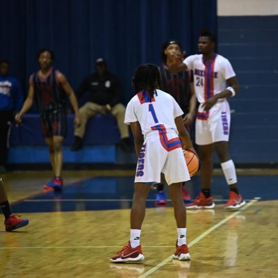 Thanzarius Brown. upcoming sophmore.C0:27🎓. 5'7 pg. Honor student.Noxubee county highschool.Combo guard. .Email:thanzariusbrown@gmail.com 📲662-694-9590