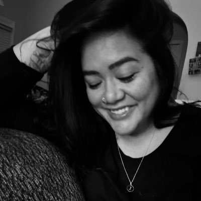 MrsBookNerd's profile picture. Closing up. Find me on IG.