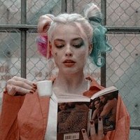 Hαяℓєу. (@drquinzel_h) 's Twitter Profile