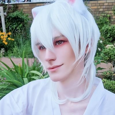 ドイツ人 🇩🇪 | ♂️ | 身長185cm | INTP-A | コスプレイヤー 👘