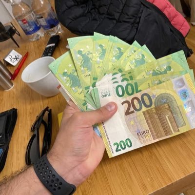 j’offre des bon plans faux billets  sur France 🇫🇷 et Belgique 🇧🇪 Billets en euros contrefaits AAA indétectables de qualité supérieure disponibles