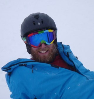 danieljsly's profile picture. man from melbourne. likes bikes, skiing, bball, beer, coffee, food, friends, family & alex