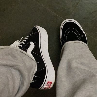 aishahasdi42145's profile picture. Find yourself!