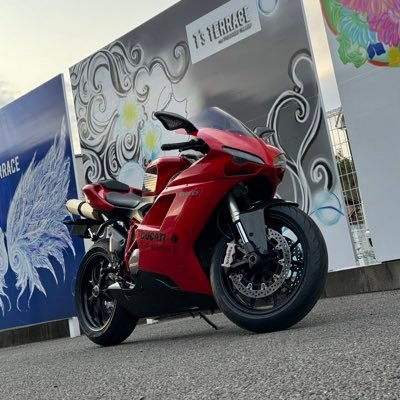 車とバイクと音楽が好きな21ちゃい