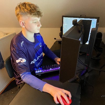 AceFracFN Profile Picture
