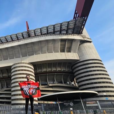 🔴⚫- ⚫⚪
un seul club @staderennais , un seul pays @bretagne