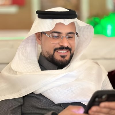 دكتوراه في العمارة المستدامة والأبنية الخضراء | مختص في التنمية المستدامة وتطوير أنظمة وإستراتيجيات الاستدامة | عاشق للأزرق حد الثمالة💙