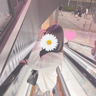 生保レディ/ファッション好き。すぐにオナはじめちゃう。ド変 態さんがタイプです♪めっせはfollowerさんだけ♡♡