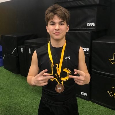 2027 | Crandall High School | 3.6 GPA | football | 15 years old| 130lbs | Height 5,2 | RB | Powerlifting |