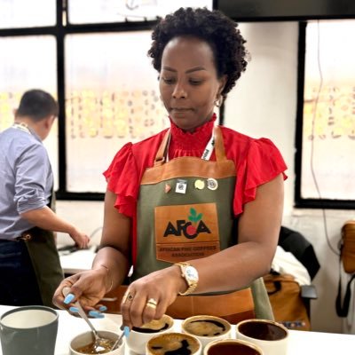 Authorized #specialtycoffeeassociation trainer, @thecqi Q Arabica assistant instructor☕️🥄Coffee Trainer +consultant