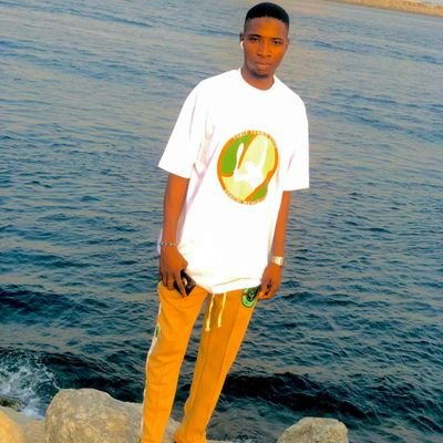 Olajide4499's profile picture. 