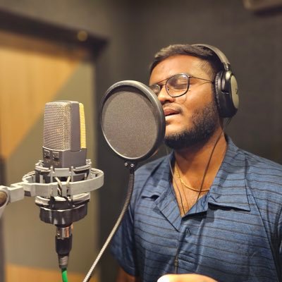 Singer 🎙️🎧