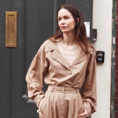 23 • love katherine waterston, eddie redmayne, jessica williams, newt scamander, tina goldstein and eulalie hicks • hufflepuff / thunderbird • she/her/ella