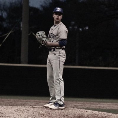 ’25 Marbury High School Baseball 4.0 GPA. 175lbs 6’0 OF/RHP. #uncommitted https://t.co/szmgxD9BaL