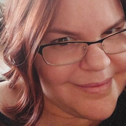 StoryFalling's profile picture. Married mother💍, writer of SFF, romance, mystery in Adult. I'm going to see my name on a 📚 someday😊. Currently writing something. ✒