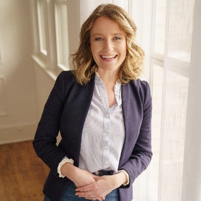 Kel_Babe's profile picture. Probably walking my dog.