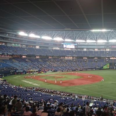 関西です！
野球観戦好きです✨
野球好きな方などよかったらフォローしてください☆阪神、カープ⚾
京セラドームの雰囲気がなんか好きです🌟