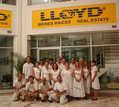 lloydproperties's profile picture. Lloyd Bienes Raíces es una de las agencias más avanzadas ofreciendo bienes raíces de altísimo nivel en México.