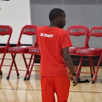 Assistant boys basketball coach at Coahoma County, Announcer at Coahoma County , Scout at Coahoma County , 🏀 CEO @ESPNTOM🎤 I love basketball