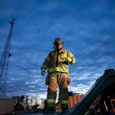 Your friendly neighborhood fire fighter 👨🏾‍🚒🚒🚒