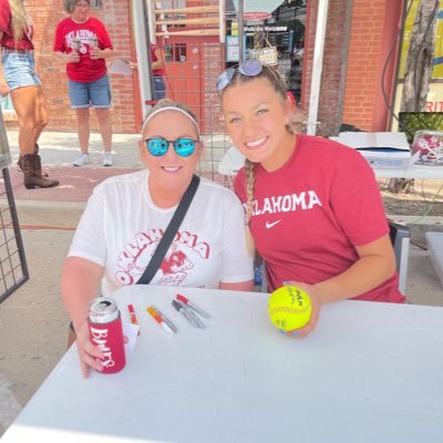 WoSo fanatic | @uswnt 🇺🇸 | @nwsl ⚽️ | All things @OU_Athletics ⭕️🙌🏼 #BMFS