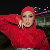 茜拉(@Shilaamzah) 's Twitter Profile Photo