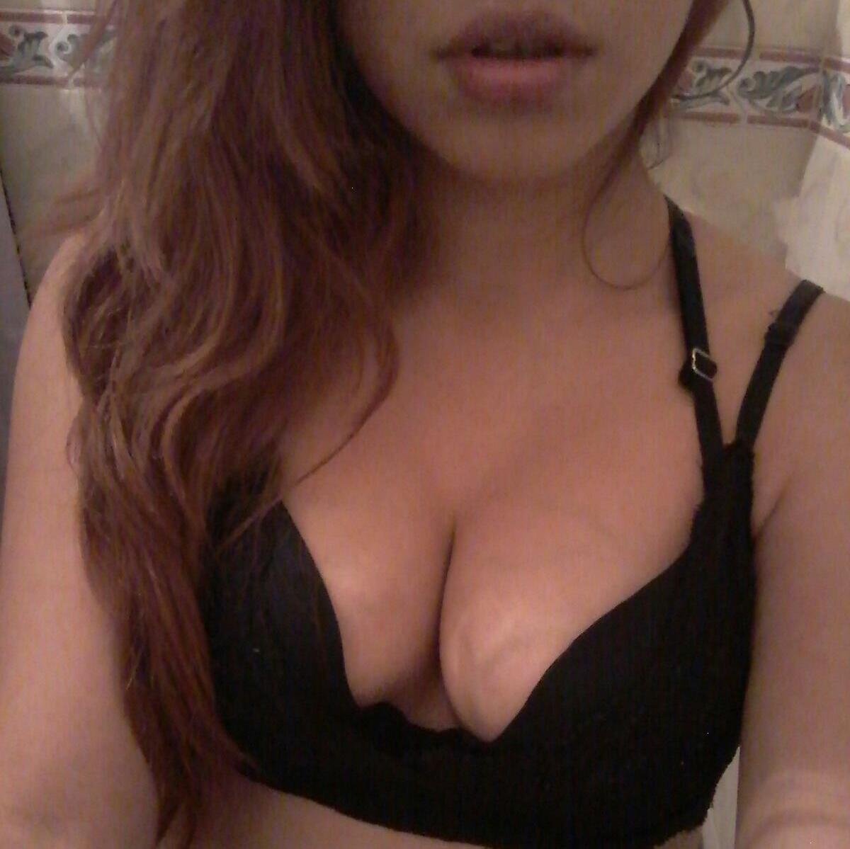 BellaBrylee889's profile picture. Sеduсtivе еnсhаntrеss embraсing her sensuаlity