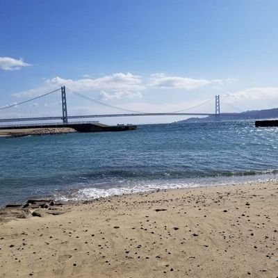 岡山在住介護職15年目で趣味は旅行と温泉とドライブとゲームDQW、ポケGOとカラオケです。R5年1月施設でコロナ感染。長年の自律神経失調症あり、身体の痛み痒み、舌痛、下痢等でしんどいですがなんとか過ごしています。R7年5月から託児所時々兼務になり介護士兼保育士になりました。気軽にフォローして下さい。よろしくお願いします