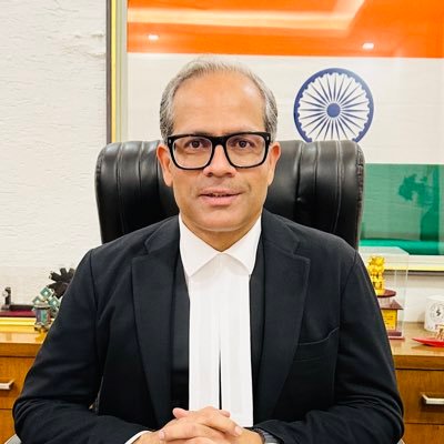 Advocate-On-Record in Supreme Court of India.Standing Counsel Election Comm.I don't show up to every argument I am invited to.I have a choice to pick my battle.