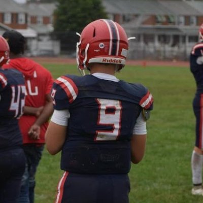 6'0 ~ 180lb ~ Patapsco Highschool '27 ~ QB ~ 2 Sport Athlete ~  
email: wjperry09@gmail.com ~ 5.5 GPA