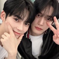 기나 | GSW_ghingin (@si_ennaaa) 's Twitter Profile