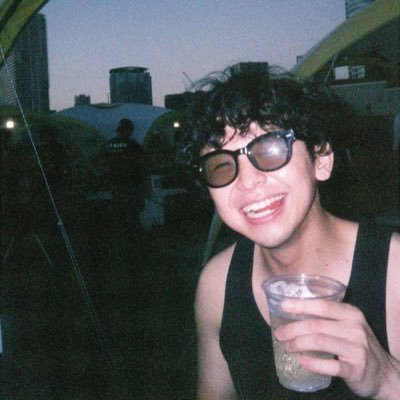 佐藤 優志 | フットサラリーマン (@yuji7792) / X 佐藤 優志 | フットサラリーマン (@yuji7792) / X