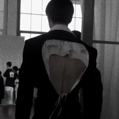 asrh1y's profile picture. 