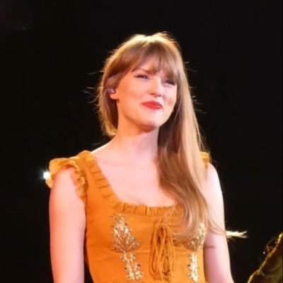 imadeumyworld's profile picture. i miss your tan skin, your sweet smile